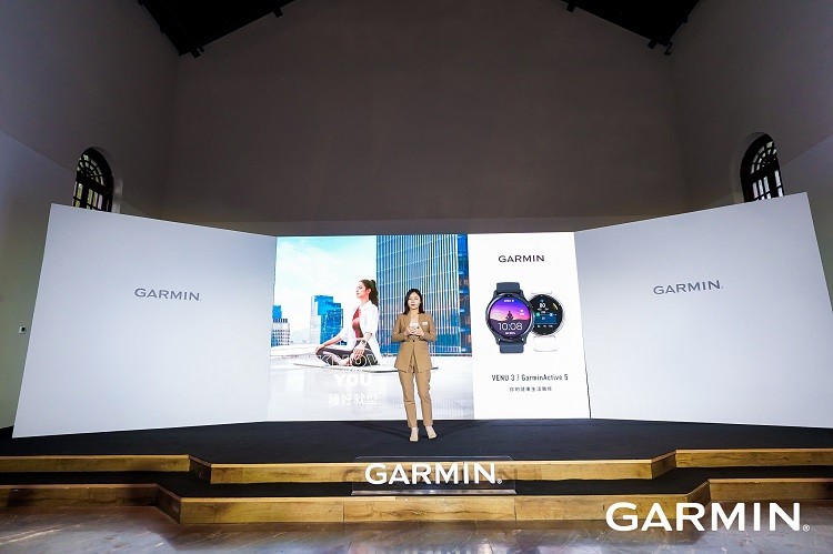 GARMIN 佳明推出两款全新智能运动健康腕表