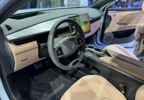刷新行业标准：极狐阿尔法T5在广州车展展现未来SUV新方向第4张