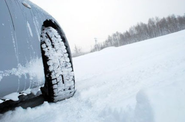 冬季必备车损险和三者险！