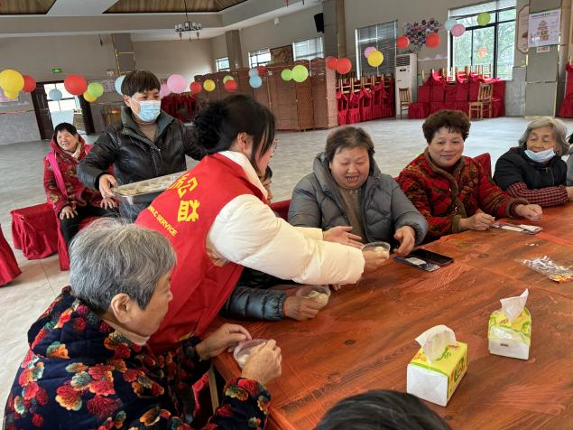 “庆元宵 品汤圆 猜灯谜 暖雁塘”元宵节主题活动——雁塘村养老服务照料中心 洛舍镇妇联 雁塘村村委