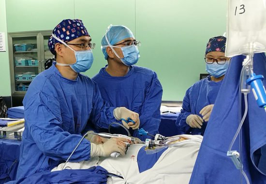复旦中山厦门医院胸外科成功开展一例高难度肺癌根治术