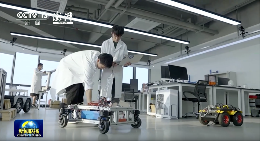 戴盟机器人发布Sparky 1：人形机器人两大阵营已现，要能跑能跳还是要心灵手巧？