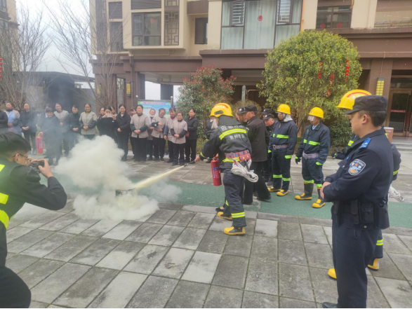 湖潮派出所：联合消防演练 共筑平安辖区