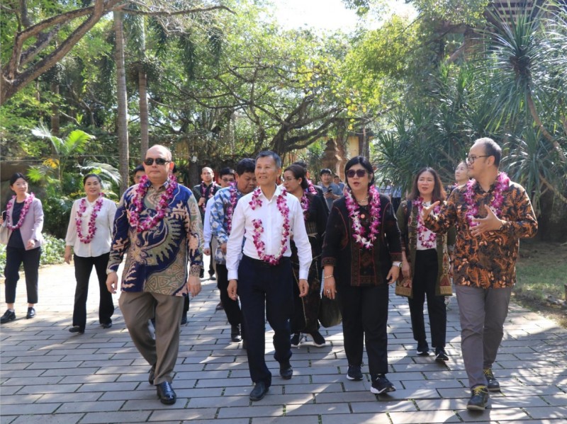 印尼·海南推广中心在兴隆巴厘村景区盛大开幕  南国集团助力中印尼交流合作