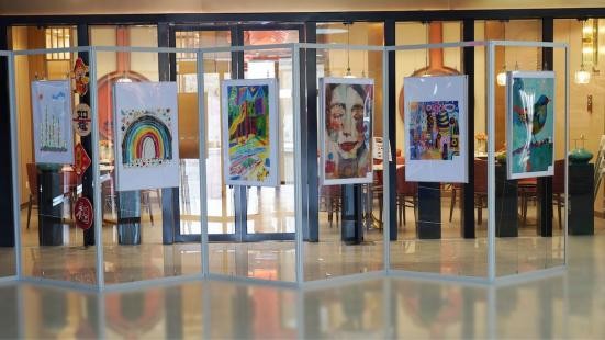 玲珑ai助力自闭症群体，北京儿童画展呈现爱与希望