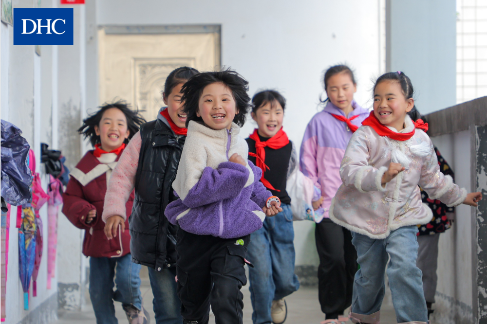 DHC践行教育公益十二年，暖心回访临湘市江南镇爱心会员希望小学