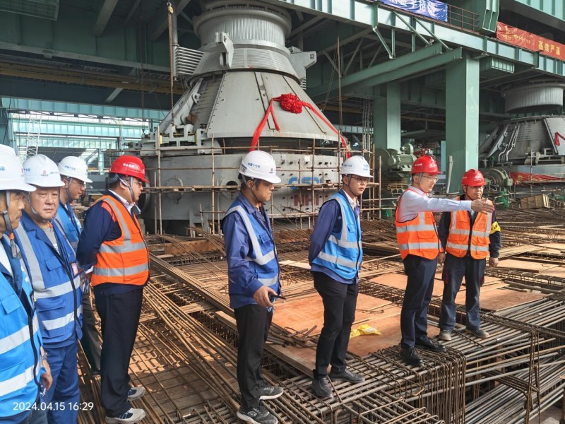 中国十七冶集团冶金分公司张鸿羽经理到四川达钢项目调研并带班检查