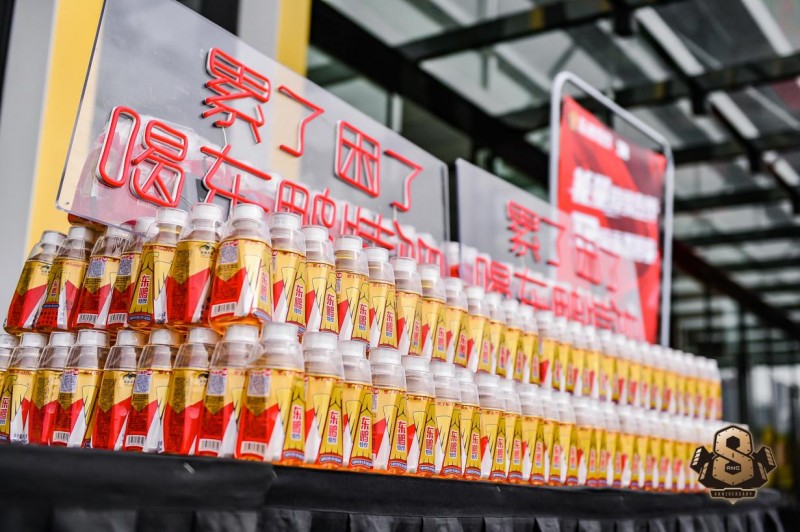入围沪市主板新股“星榜”十强，东鹏饮料是如何做到的？
