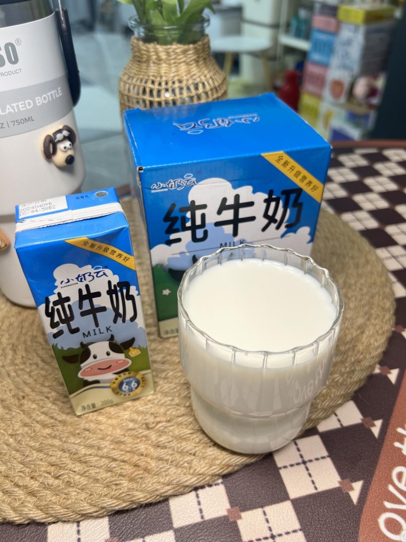 小奶云纯牛奶以超强产品力引领天然健康生活新风尚