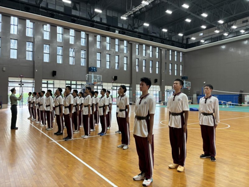 心之所向护红旗 昂首阔步展风采——西区街道开展国旗护卫队集训