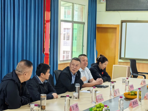 筑梦冕宁学子路，共绘体育民族情　四川跆协携手四川摔协走进凉山冕宁