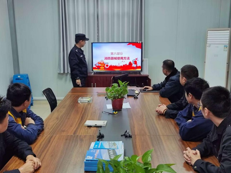 一场“警民联合”的消防演练