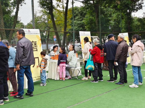 西园街道尚锦社区“服务于心 便民于行”生活便民服务进上锦颐园一期活动顺利开展！