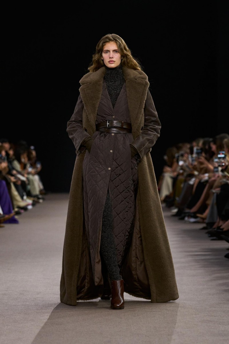 MAX MARA 2025秋冬系列：桀骜女主角的风格宣言