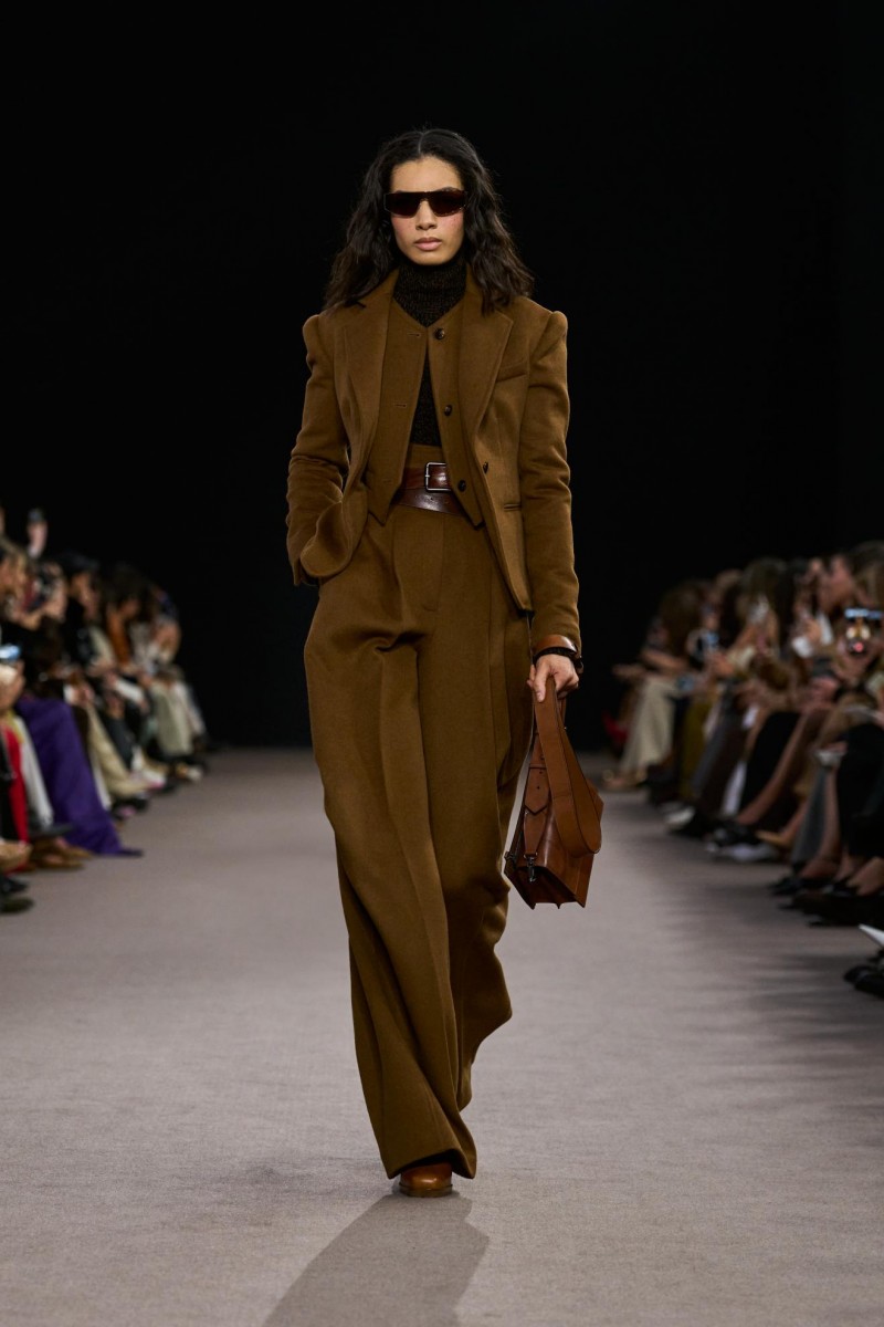 MAX MARA 2025秋冬系列：桀骜女主角的风格宣言