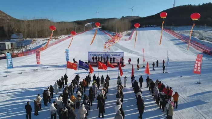 “冰天雪地”的激情，創(chuàng)造“金山銀山”的炙熱——雪花消融,，“冰花”永駐 | “黑龍江“冷”冰雪中的“熱”經(jīng)濟(jì)(圖3)